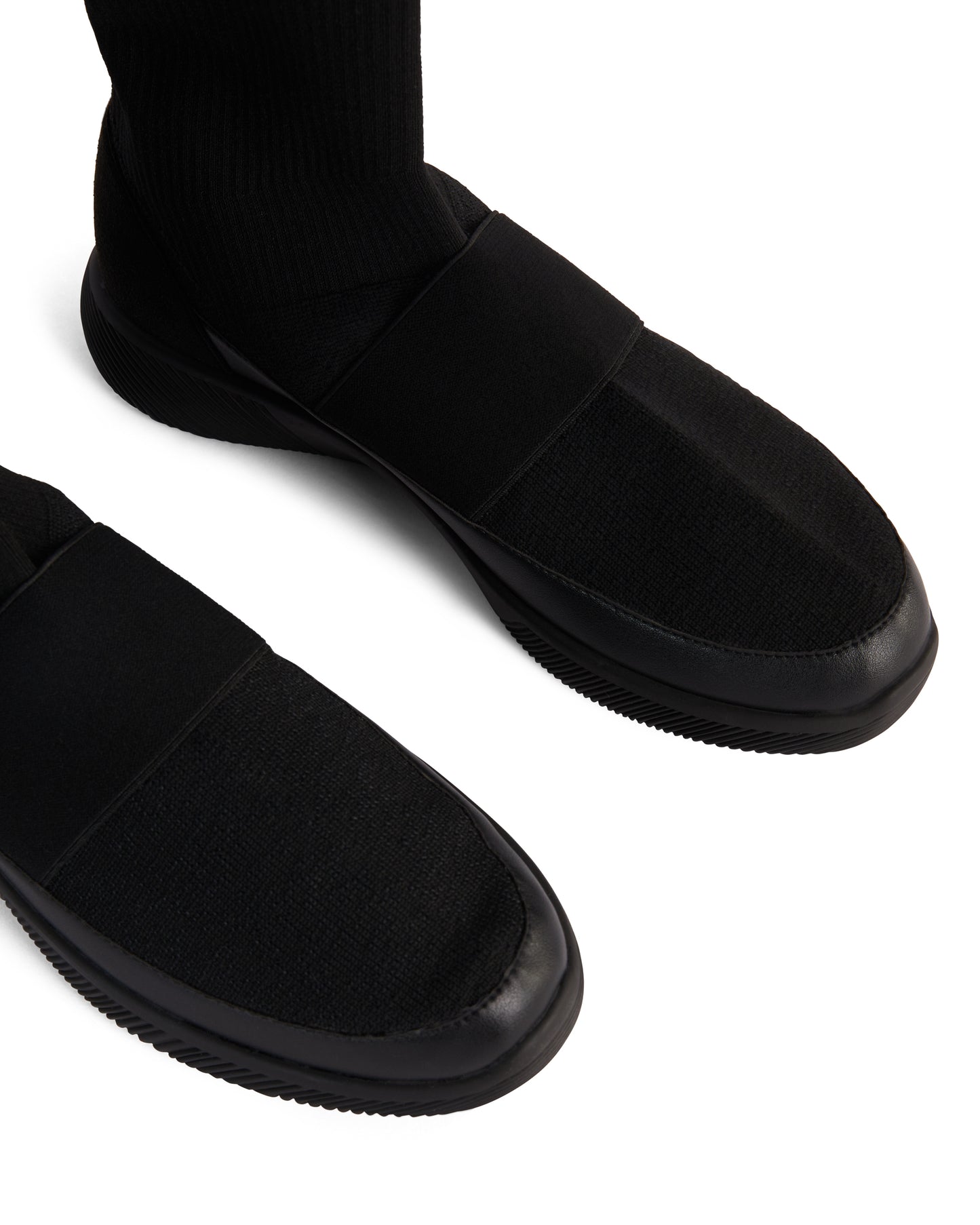 variant:: black -- sollar shoe black
