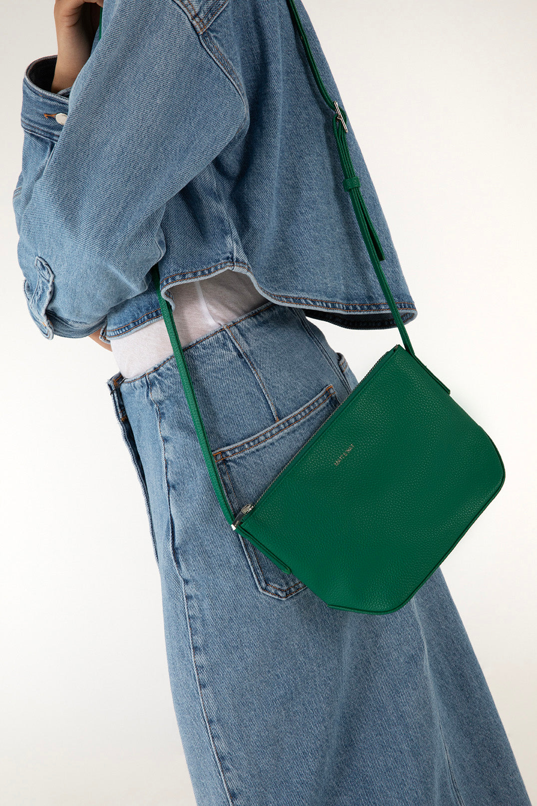 SAM Vegan Crossbody Bag - Grain | Color: Coal - variant::coal