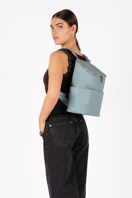 BRAVE Vegan Backpack - Grain | Color: Cherry - variant::cherry