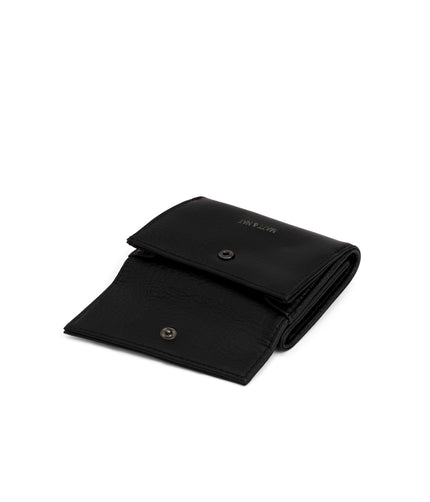 variant:: black -- tani dwell black