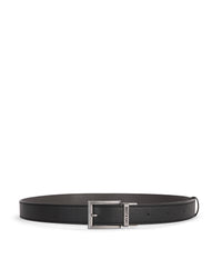 BLACK / 32