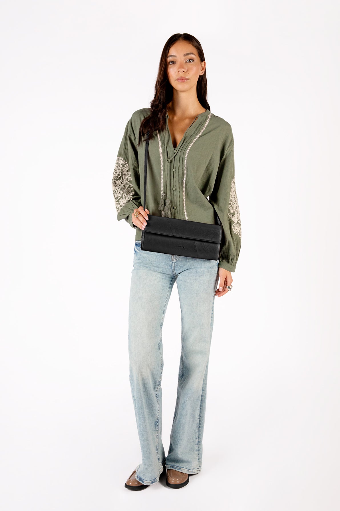EDIA Vegan Clutch – Theme | Color: Tea - variant::tea